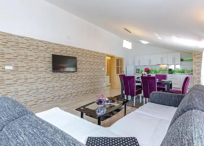 Petra Villa *