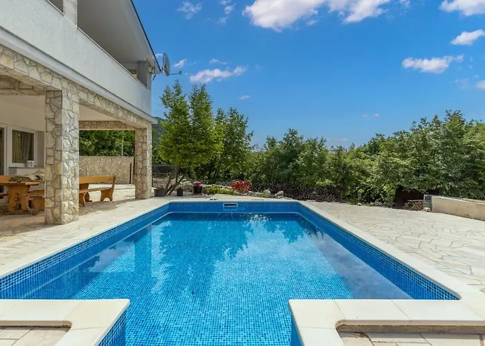 Villa Petra *