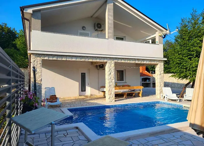 Petra Villa